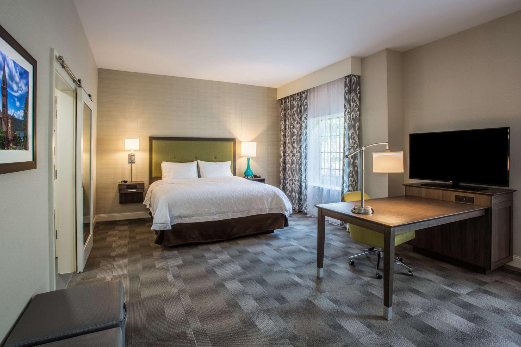Hampton Inn & Suites Yonkers - Westchester Bagian luar foto