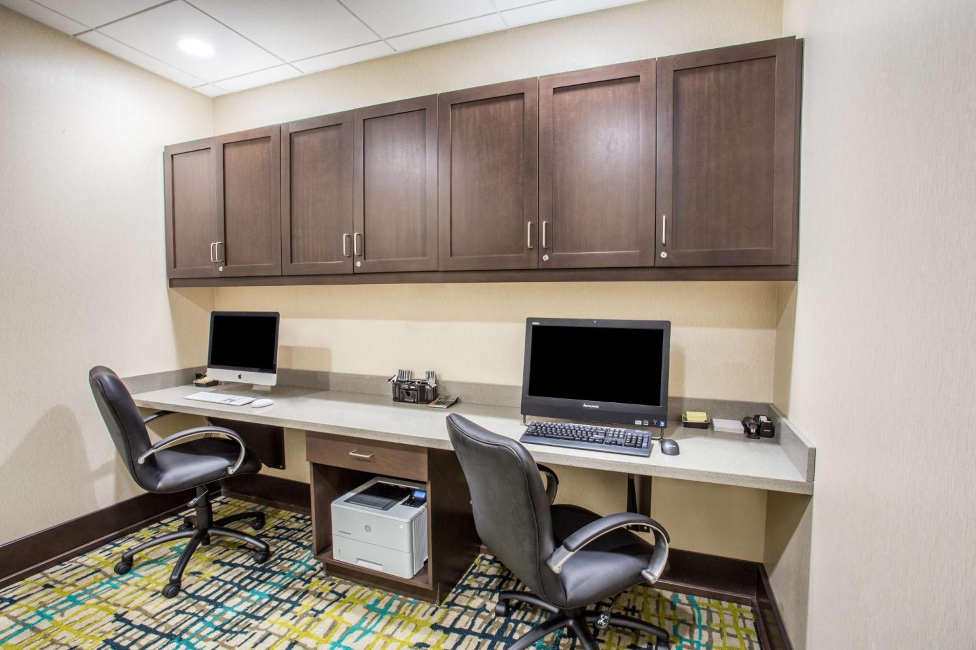 Hampton Inn & Suites Yonkers - Westchester Bagian luar foto