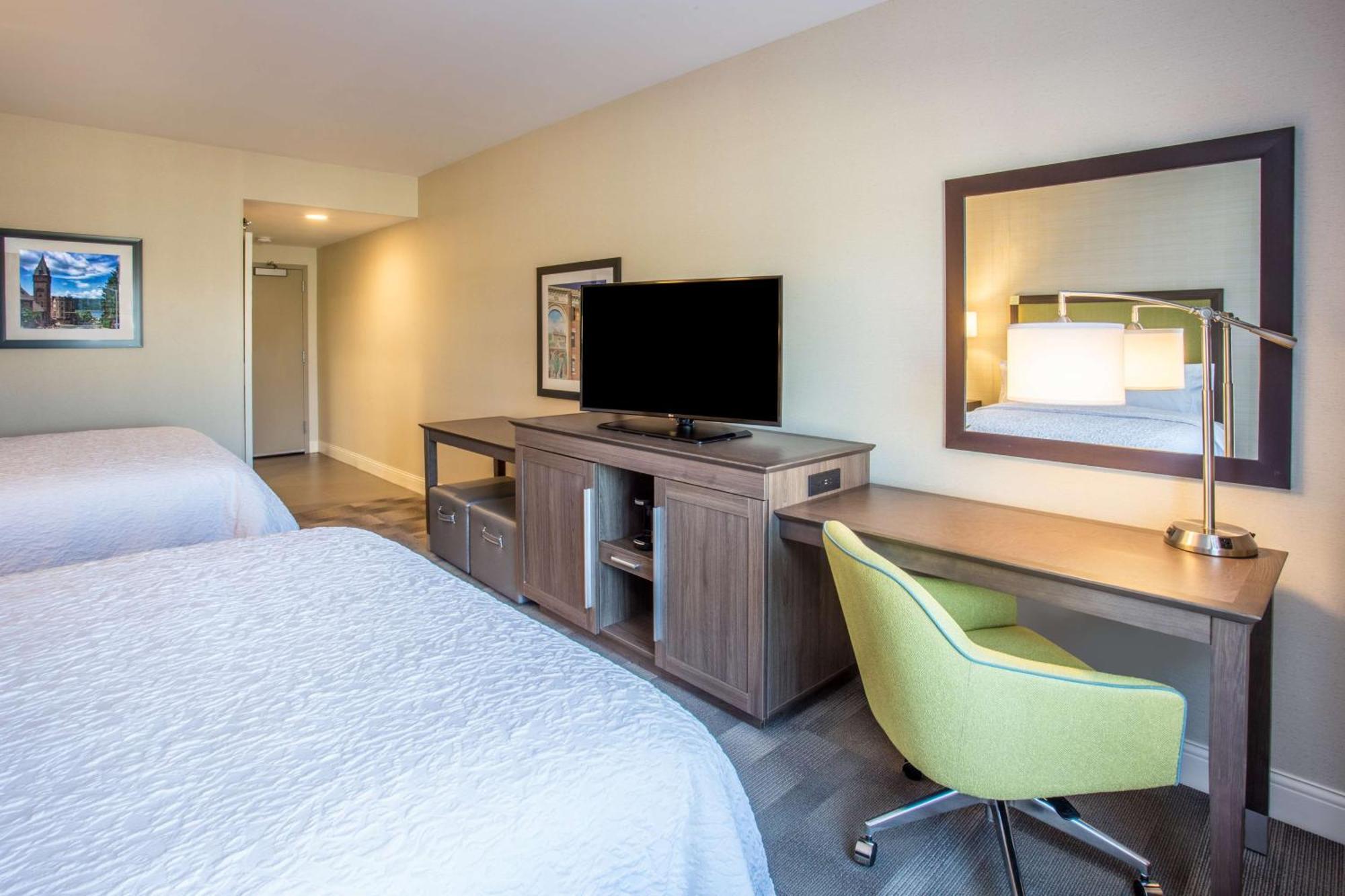Hampton Inn & Suites Yonkers - Westchester Bagian luar foto