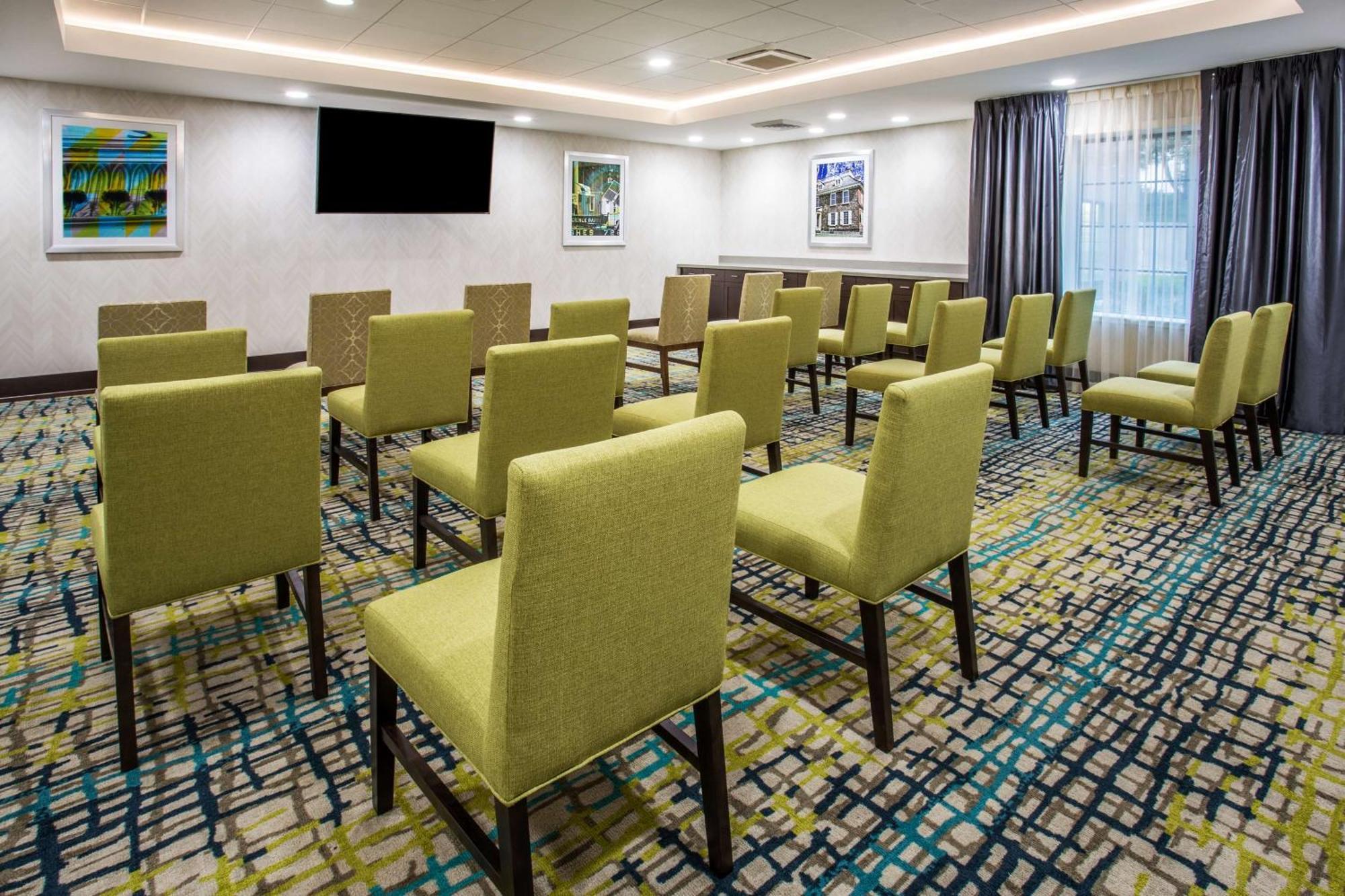 Hampton Inn & Suites Yonkers - Westchester Bagian luar foto