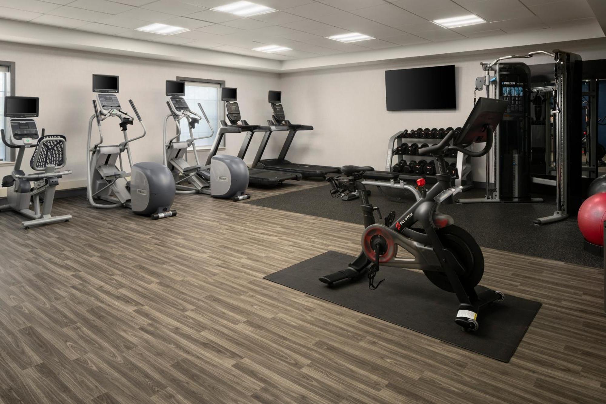 Hampton Inn & Suites Yonkers - Westchester Bagian luar foto