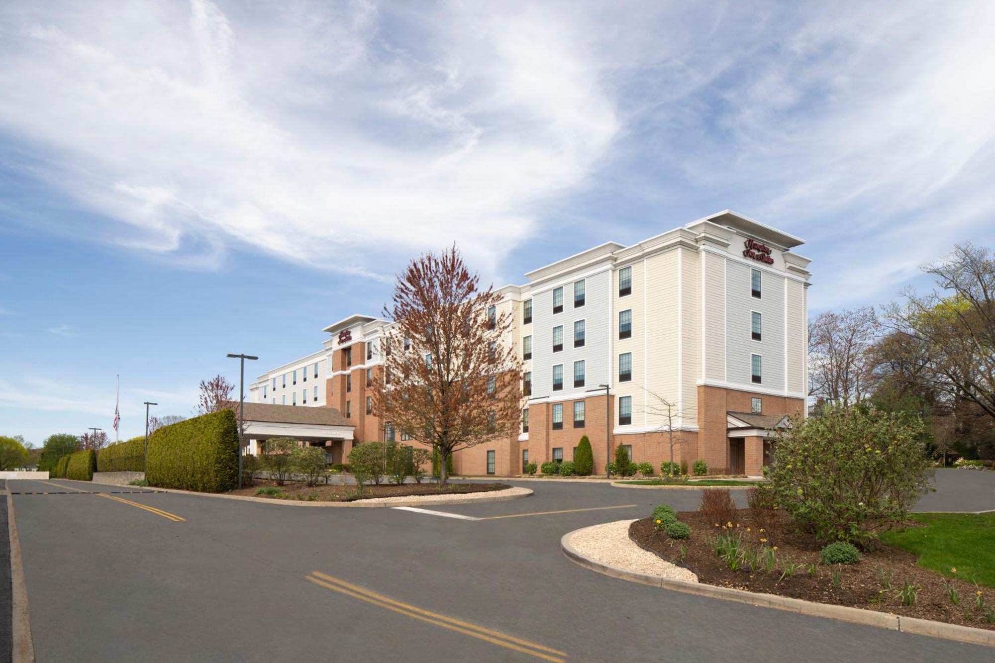 Hampton Inn & Suites Yonkers - Westchester Bagian luar foto